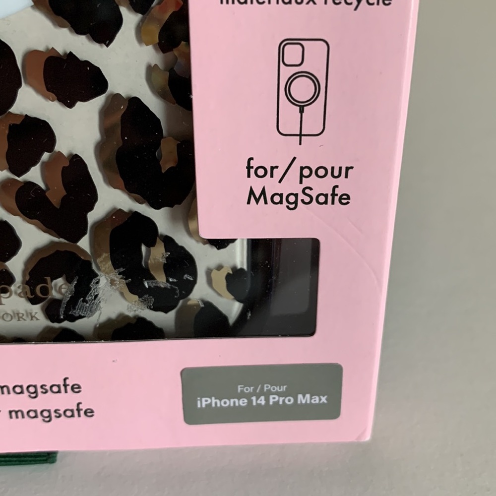 Kate Spade  Protective Hardshell Magsafe Case for iPhone 14 Pro Max - Leopard - Picture 3 of 7